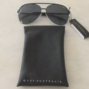 QUAY Australia ‘Vivienne’ Oversized Aviators NWT